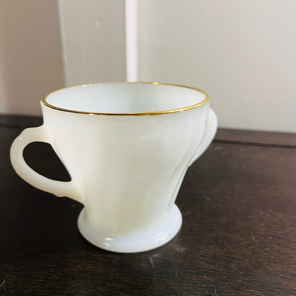 Fire King Swirl Sugar Container - no lid milk glass